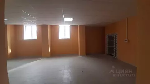 Торговая площадь в Кировская область, Киров ул. Калинина, 40 (136 м)