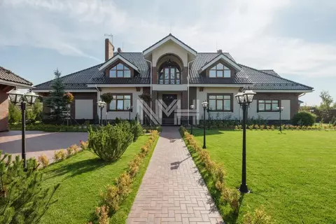 Коттедж в Москва д. Зименки, Антоновка кп,  (815 м)