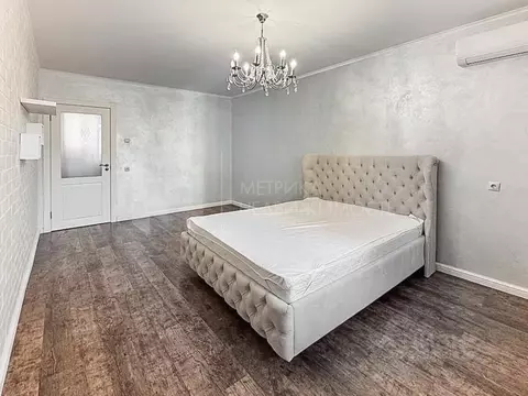 2-к кв. Тюменская область, Тюмень ул. Пермякова, 84к2 (72.5 м)
