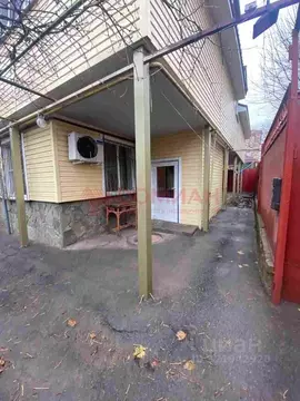 Дом в Ростовская область, Ростов-на-Дону пос. Орджоникидзе, ул. 12 ...