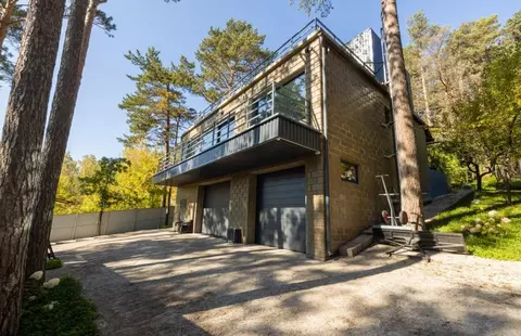 Дом в Красноярский край, Емельяновский район, Мининский сельсовет, ...