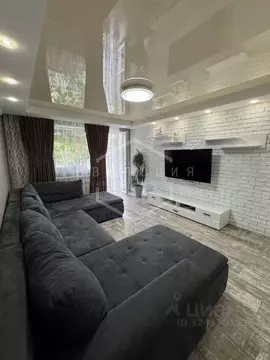 3-к кв. Калининградская область, Калининград ул. Каштановая Аллея, 176 ...