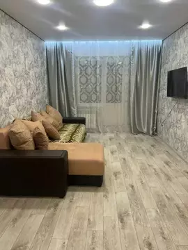 2-к кв. Хакасия, Абакан ул. Ивана Ярыгина, 33/1 (60.0 м)