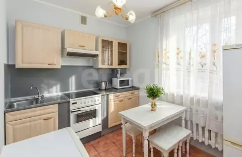 1-к кв. Тюменская область, Тюмень ул. Щорса, 2 (38.0 м)