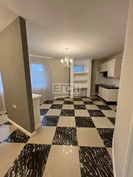 Продается 3-комнатная квартира