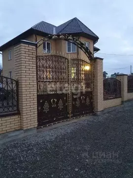 Дом в Калужская область, Малоярославецкий муниципальный округ, с. ...