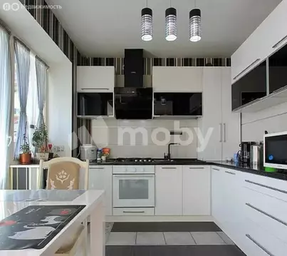 2-комнатная квартира: Калининград, улица Свердлова, 29 (50 м)