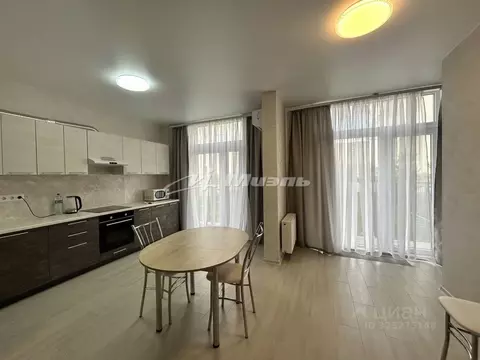 2-к кв. Крым, Симферополь просп. Александра Суворова, 15к7 (60.0 м)