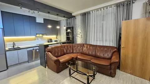 2-к кв. Свердловская область, Екатеринбург ул. Крылова, 1 (46.6 м)