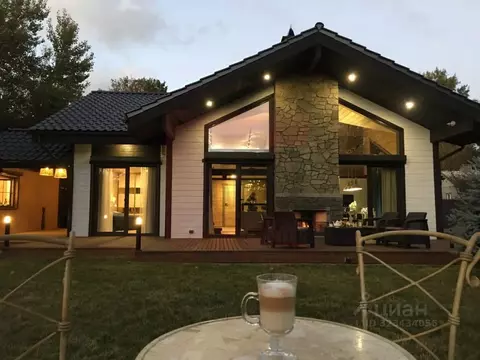 Дом в Калининградская область, Балтийск пос. Павлово, ул. Бурденко, 3 ...