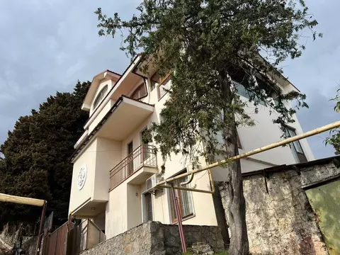 Дом в Крым, Ялта ул. Леси Украинки, 11 (300 м)