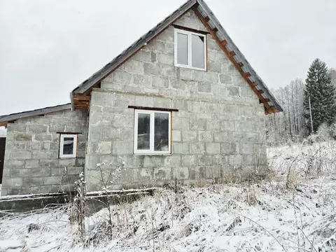 Дом в Свердловская область, Нижнесергинский район, Кленовское с/пос, ...