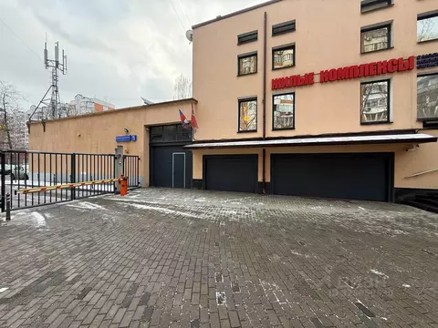 Торговая площадь в Москва Большая Декабрьская ул., 10С2 (130 м)