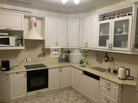 Продается 3-комнатная квартира