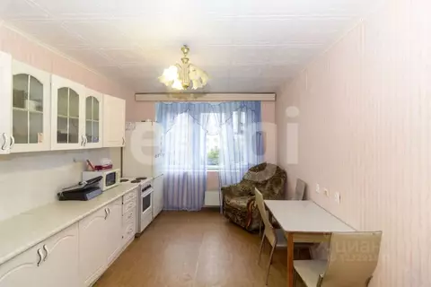 2-к кв. Тюменская область, Тюмень ул. Демьяна Бедного, 102 (59.7 м)