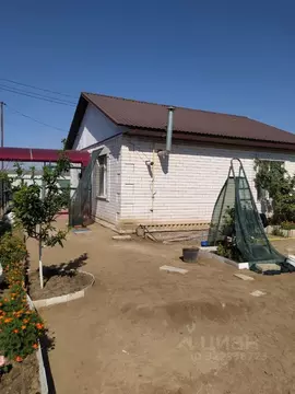 Дом в Астраханская область, Приволжский район, с. Началово ул. Бебеля, ...