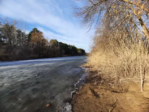 Дом в Саратовская область, Энгельсский район, Красноярское ...
