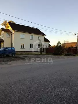 Дом в Ленинградская область, Тосненское городское поселение, с. Ушаки ...