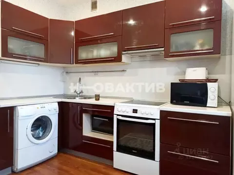 1-к кв. Новосибирская область, Новосибирск Родники мкр, ул. Михаила ...