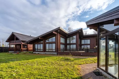 Коттедж в Ленинградская область, Приозерский район, Петровское с/пос, ...