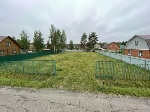 Участок в Москва д. Армазово,  (6.1 сот.)