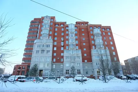 2-к кв. Омская область, Омск ул. Маршала Жукова, 144 (60.0 м)