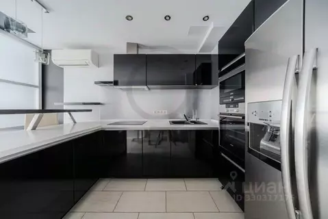 1-к кв. Санкт-Петербург ул. Оптиков, 51к1 (51.0 м)