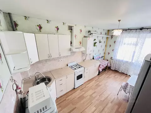 1-к кв. Саратовская область, Саратов ул. Имени Н.В. Исаева, 2А (41.5 ...