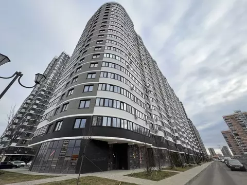 Помещение свободного назначения в Краснодарский край, Краснодар бул. ...