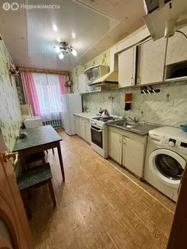 3-комнатная квартира: Воткинск, улица Луначарского, 30 (65.2 м)