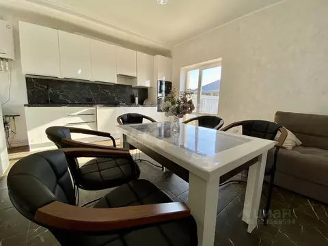 Дом в Оренбургская область, Оренбургский район, Ивановский сельсовет, ...