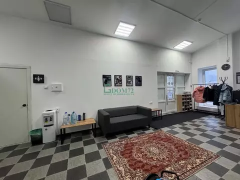 Помещение свободного назначения в Тюменская область, Тобольск 7-й мкр, ...