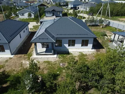 Дом в Свердловская область, Белоярский муниципальный округ, пос. ...