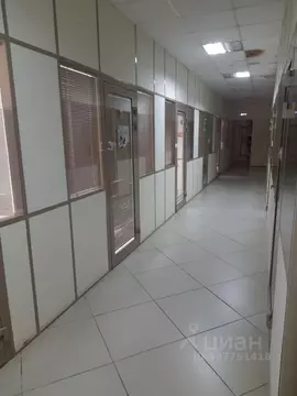 Помещение свободного назначения в Тюменская область, Ишим ул. Карла ...