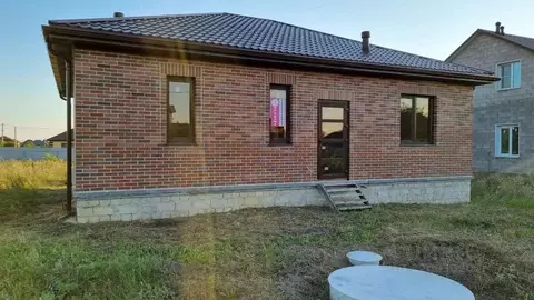 Дом в Белгородская область, Белгородский район, Пушкарское с/пос, с. ...