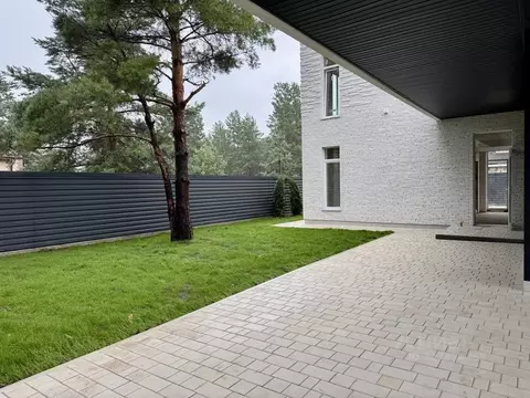 Дом в Воронежская область, Воронеж бул. Воинской Славы, 42 (198 м)