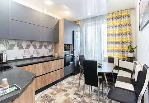 1-к кв. Тюменская область, Тюмень ул. Фармана Салманова, 6 (36.0 м)