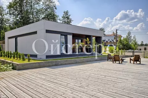 Дом в Ленинградская область, Всеволожский район, Бугровское городское ...