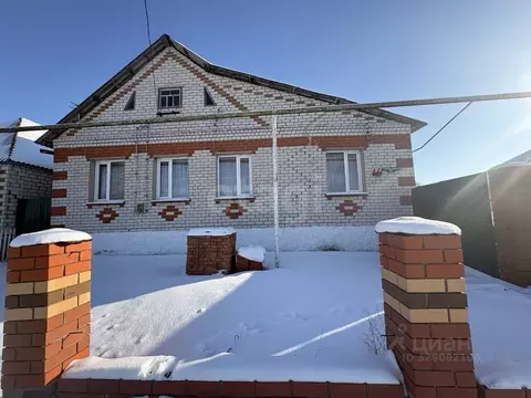 Дом в Белгородская область, Корочанский район, Афанасовское с/пос, с. ...