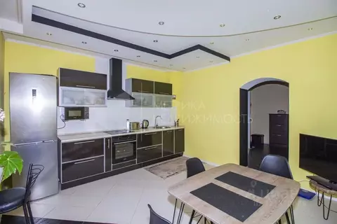 3-к кв. Тюменская область, Тюмень ул. Клары Цеткин, 61к2 (92.3 м)