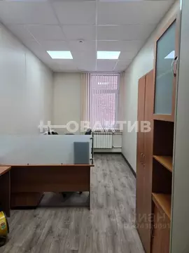 Офис в Новосибирская область, Новосибирск ул. Овчукова, 93 (18 м)