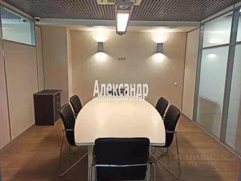Офис в Санкт-Петербург Новгородская ул., 23 (247 м)