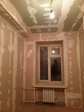 1-к кв. Красноярский край, Красноярск Паровозная ул., 10 (34.0 м)