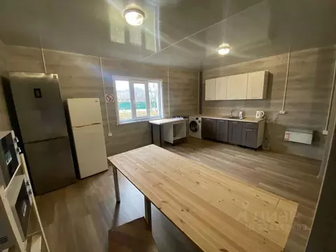 Дом в Ленинградская область, Кингисеппский район, д. Вистино ул. ...