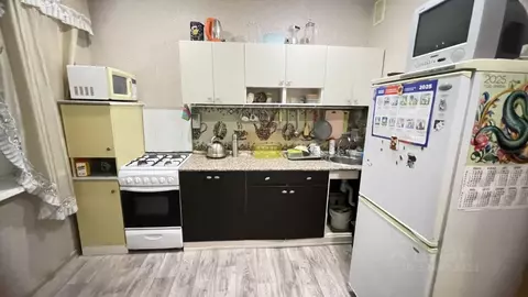 2-к кв. Татарстан, Казань ул. Адоратского, 33 (52.0 м)