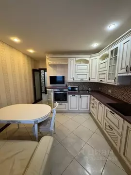 2-к кв. Санкт-Петербург ул. Бадаева, 14к1 (65.0 м)