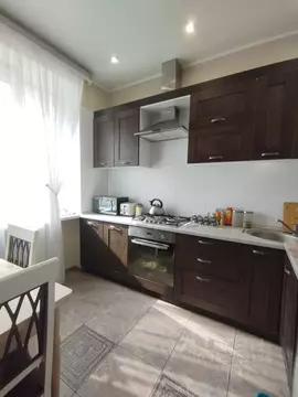 2-к кв. Омская область, Омск ул. Серова, 1В (54.1 м)