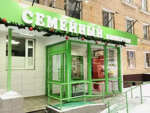 Торговая площадь в Москва Малахитовая ул., 8К3 (135 м)