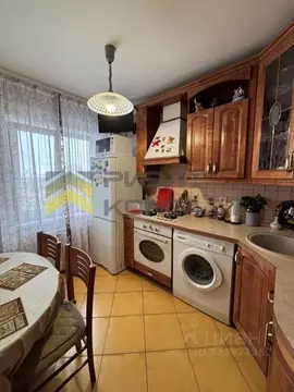 2-к кв. Омская область, Омск ул. 14-й Военный Городок, 58 (44.8 м)