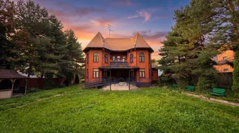 Коттедж в Москва д. Пенино, 27 (510 м)
